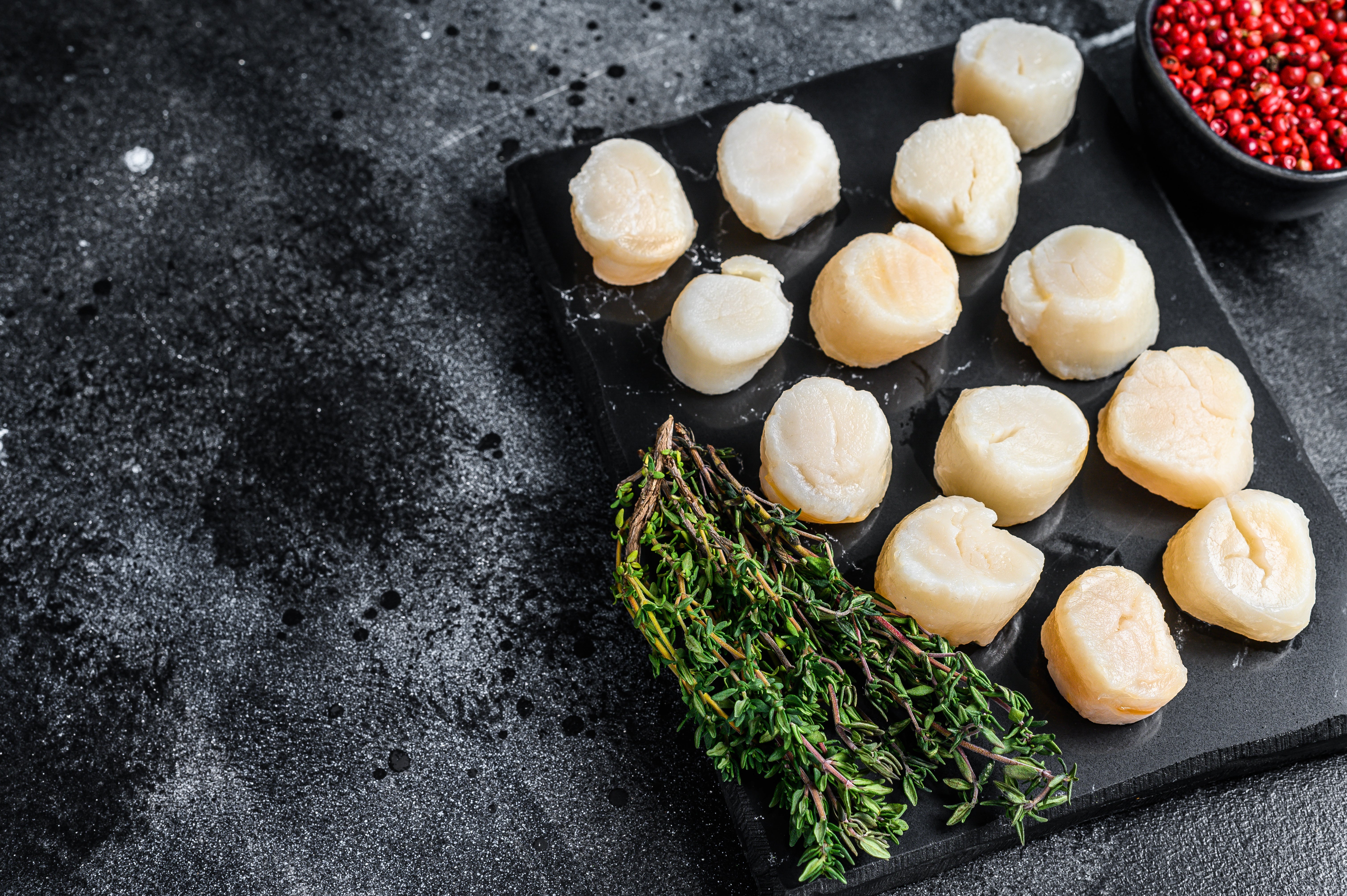 Comment Cuisiner des Saint-Jacques Surgelées pour un Repas Gourmet Facile ?